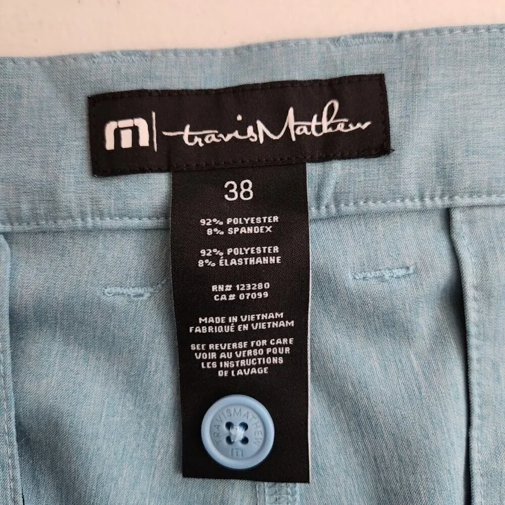 Travis Mathew Men's Shorts Size 38